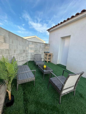 Studio en bas de villa